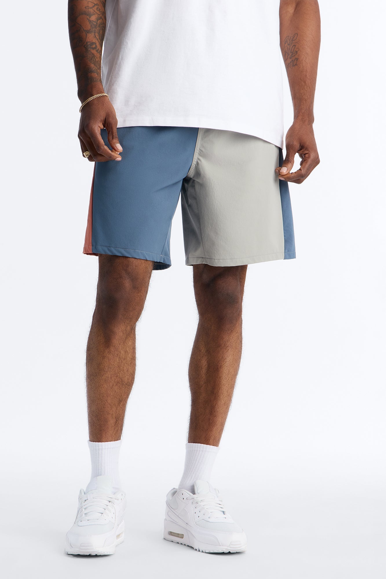 Relaxed Matari Color Blocked Short - Multi Color