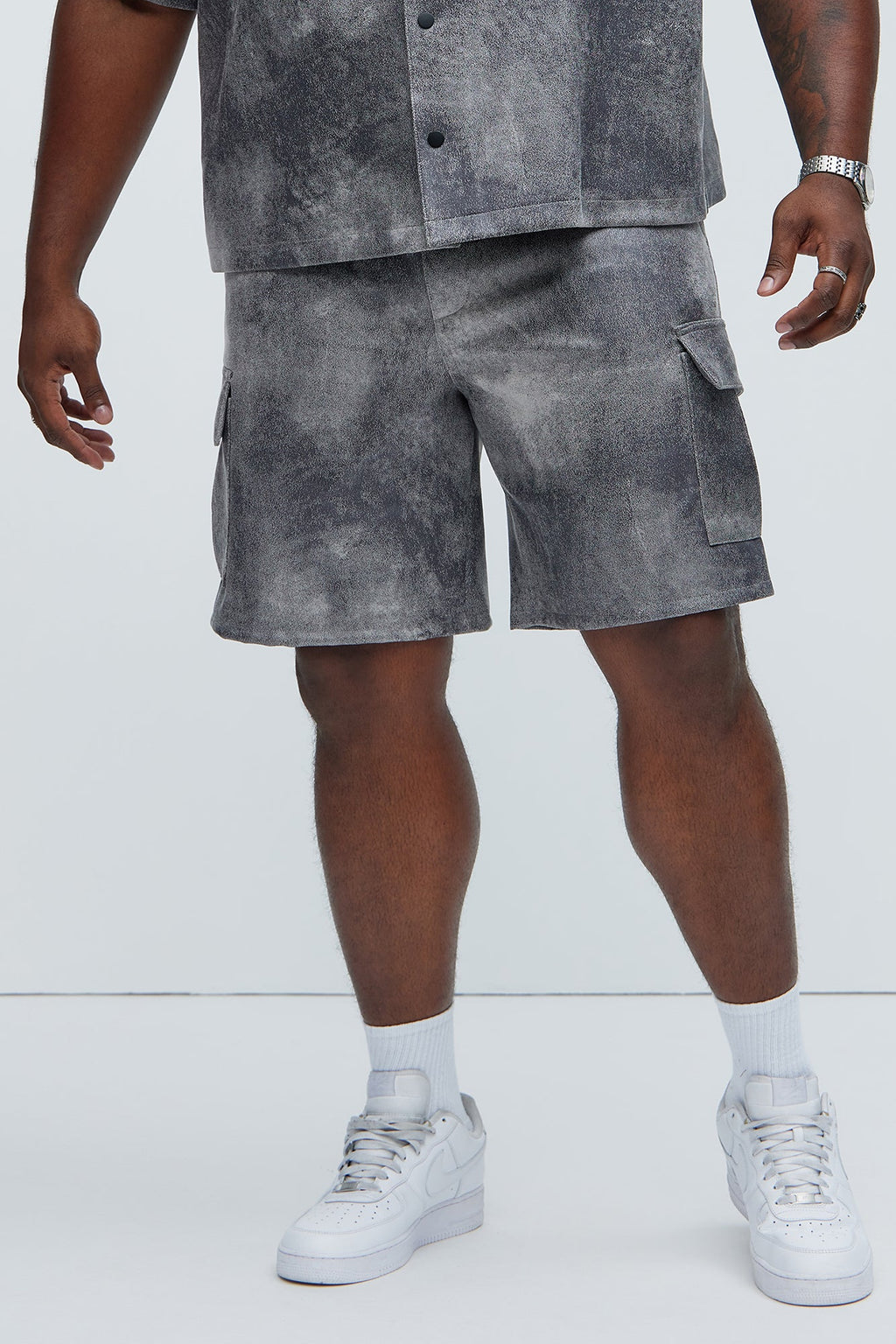 Manor Distressed Shorts - Grey