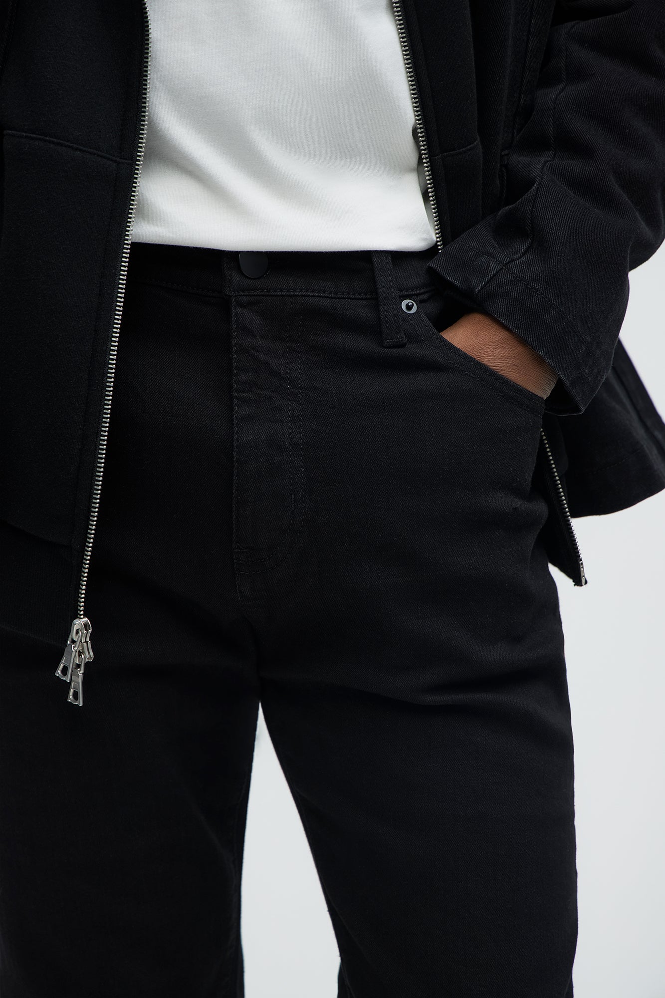 Mike Straight Taper Jeans - Black