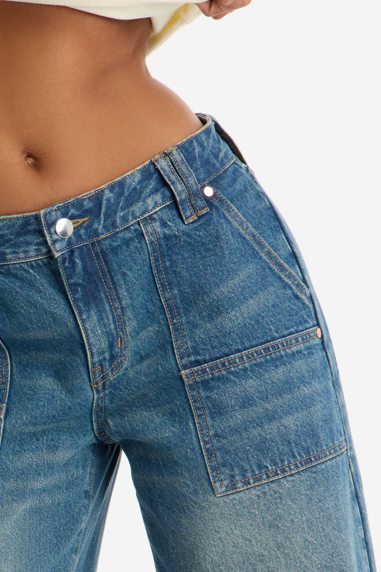 Missed Connection Low Rise Jeans - Vintage Wash