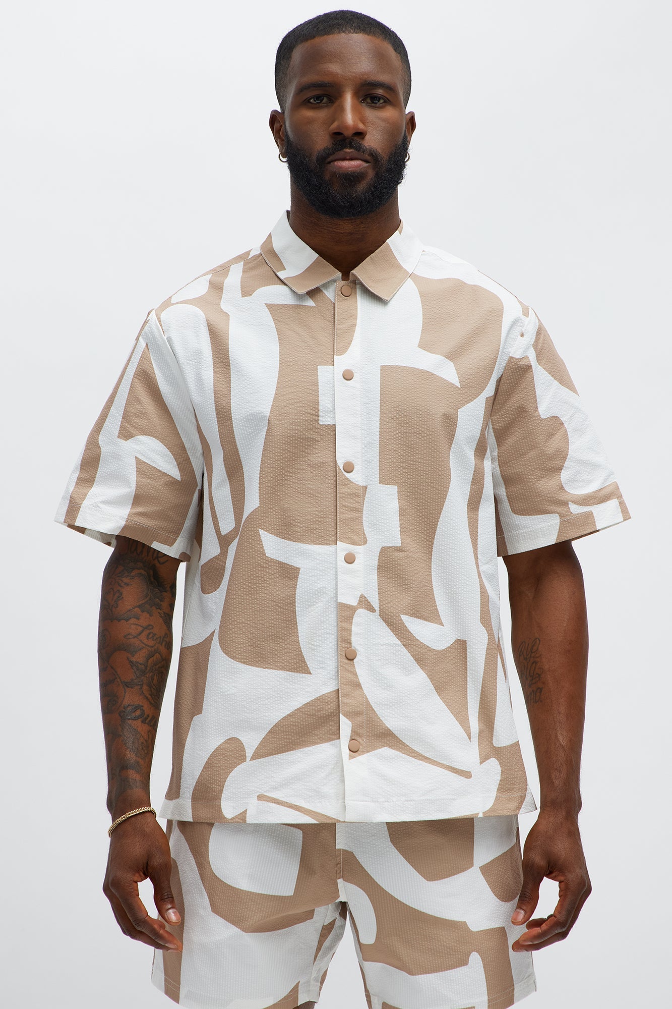 Seersucker Abstract Geo Printed Closed Collar Shirt - Tan/Multi