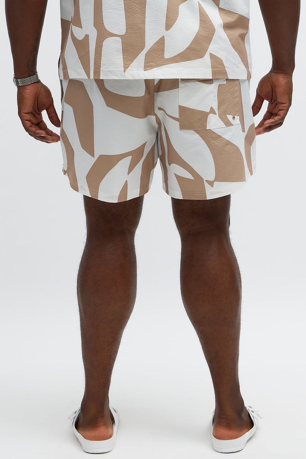 Seersucker Abstract Geo Printed Swim Trunk 6″ - Tan/Multi