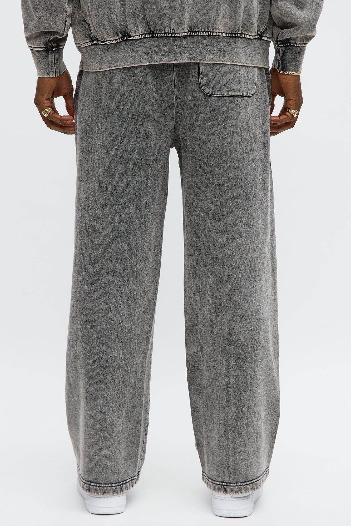 Can't Fade Me Sweatpant - Grey