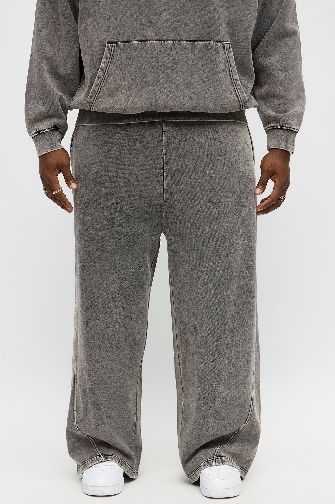 Can't Fade Me Sweatpant - Grey