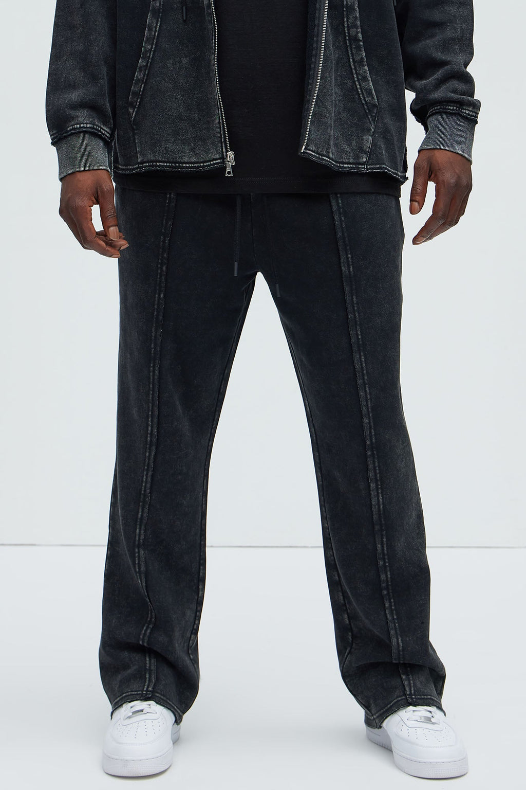 Tyson Frayed Seams Sweatpants - Black