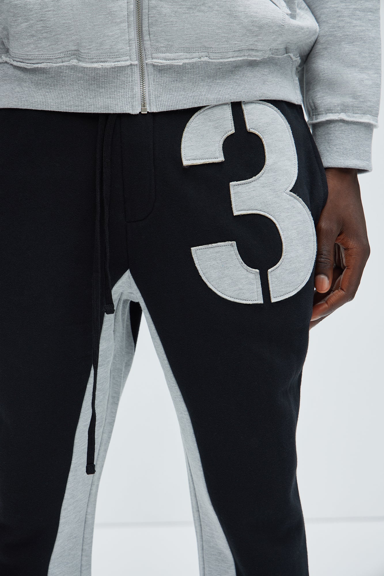 Tyson Number 3 Skinny Flare Sweatpants - Black/combo