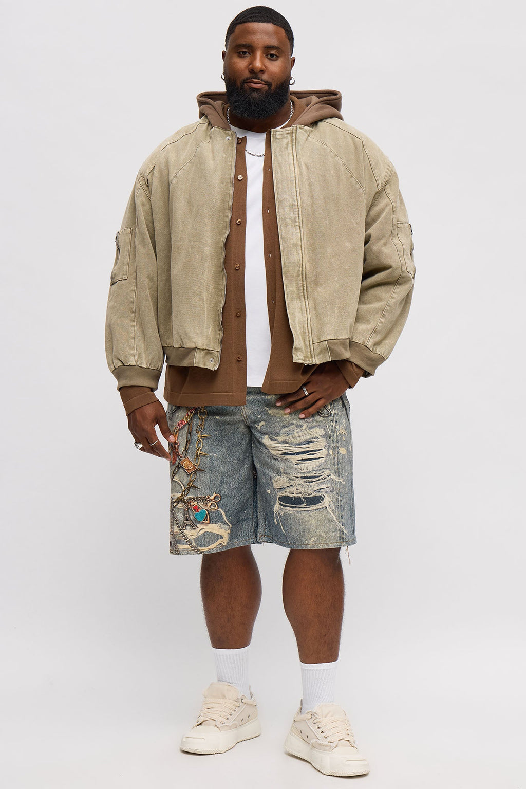Relaxed Chain Distressed Printed Denim Short - Light Wash