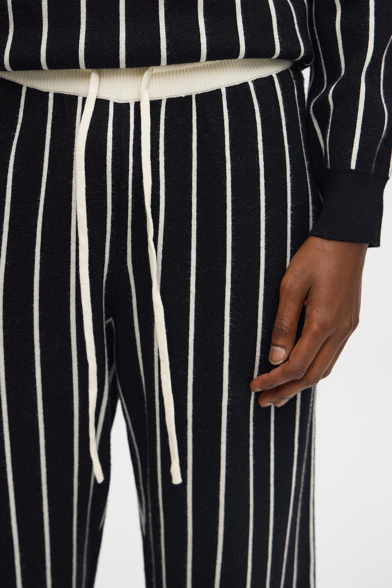 Straight Pinstripe Posh Sweater Knit Pant - Black/combo