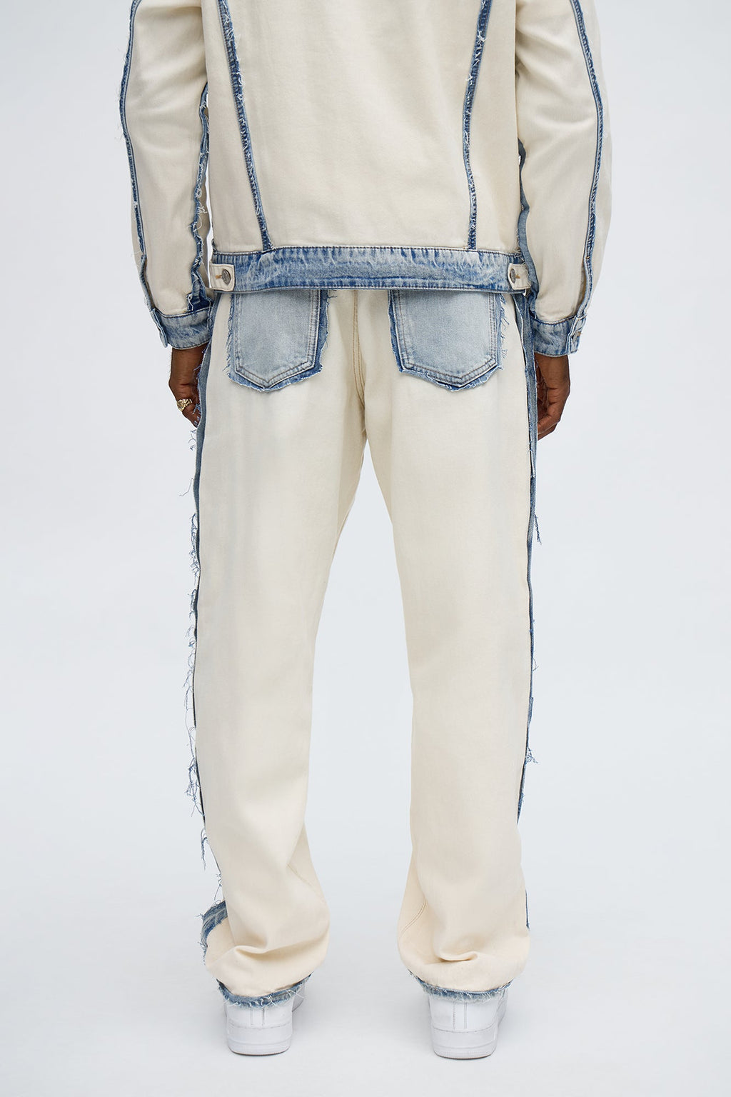 Relaxed Straight Benji Frayed Jean - Off White/combo