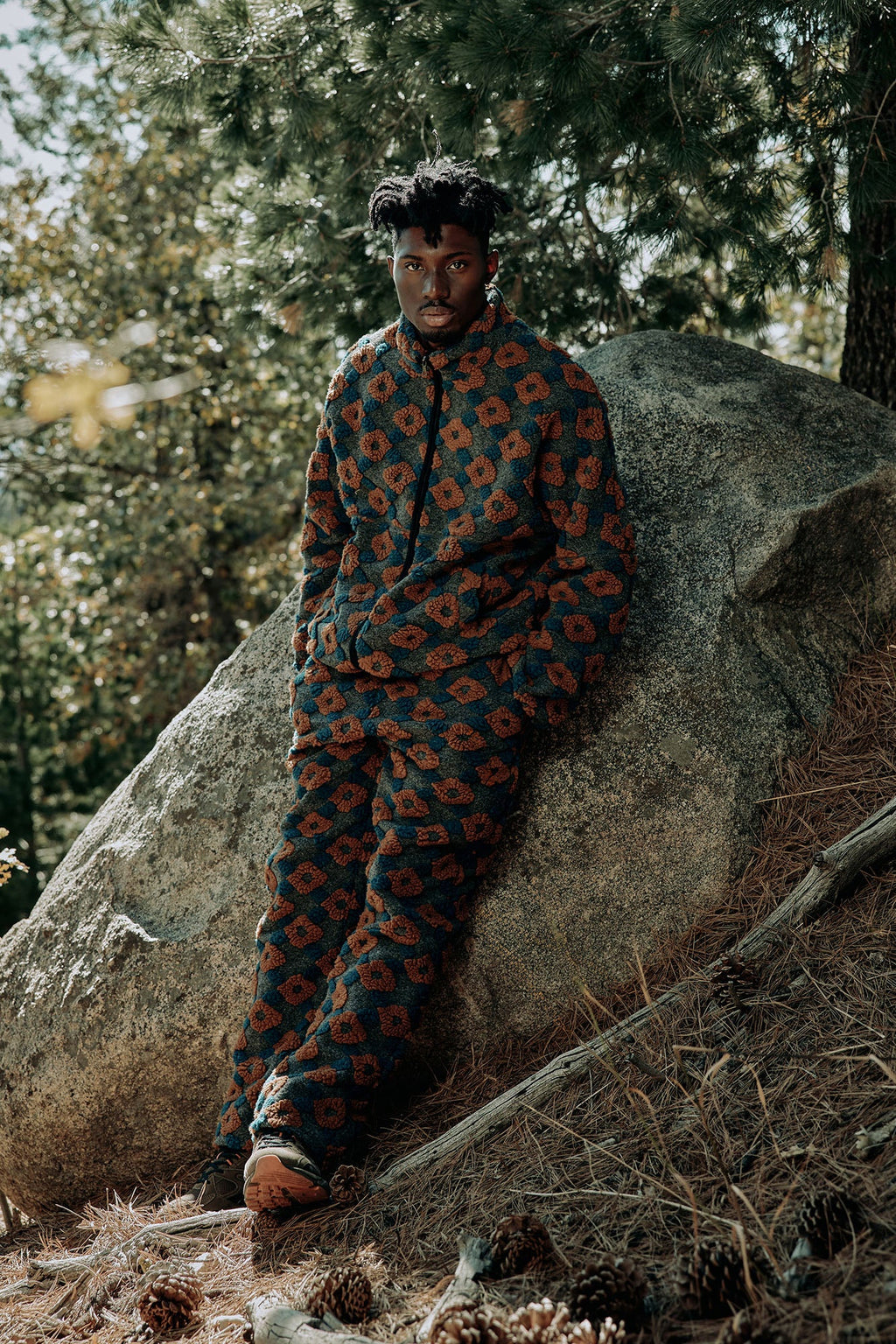 Straight Floral Sherpa Pant - Grey