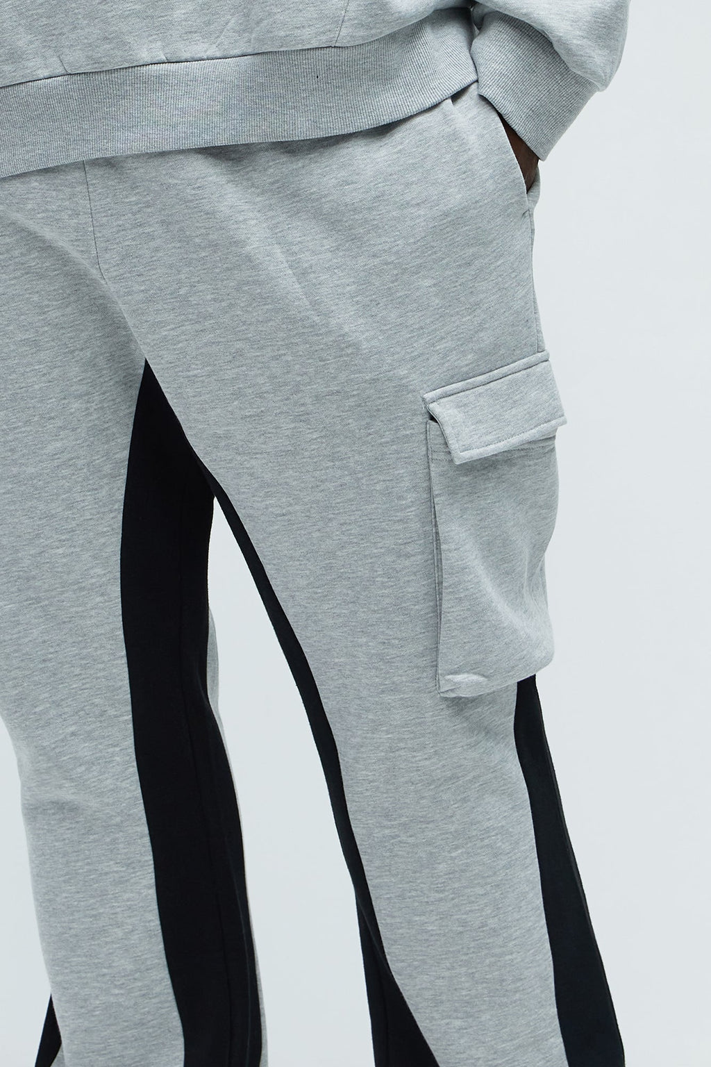 Tyson Flared Cargo Sweatpants - Heather Grey