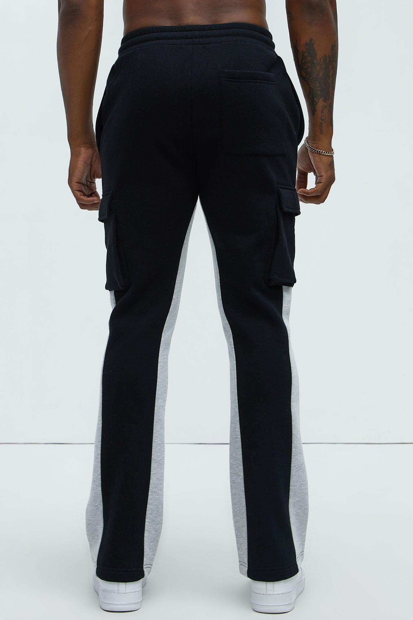 Tyson Flared Cargo Sweatpants - Black