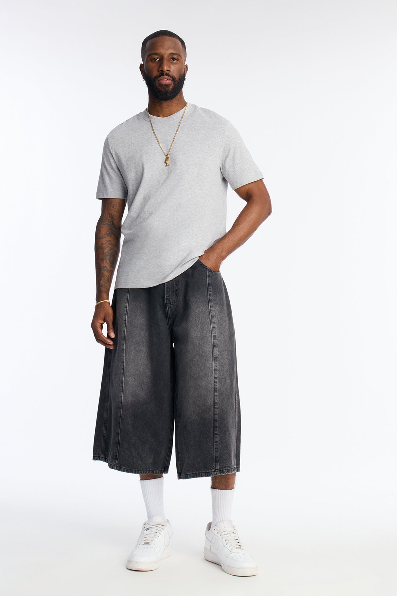 Super Baggy Paneled Down Denim Short - Black Wash