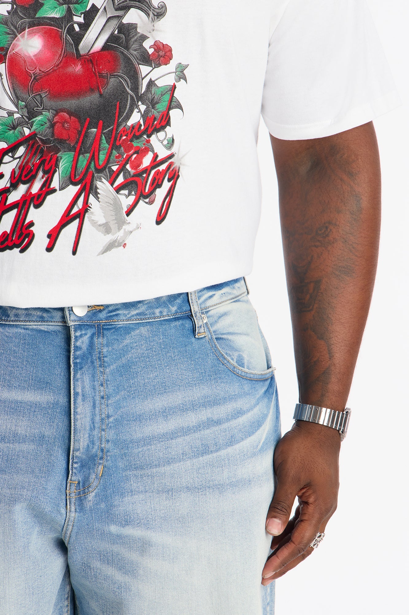 Run Around Relaxed Denim Shorts - Light Wash