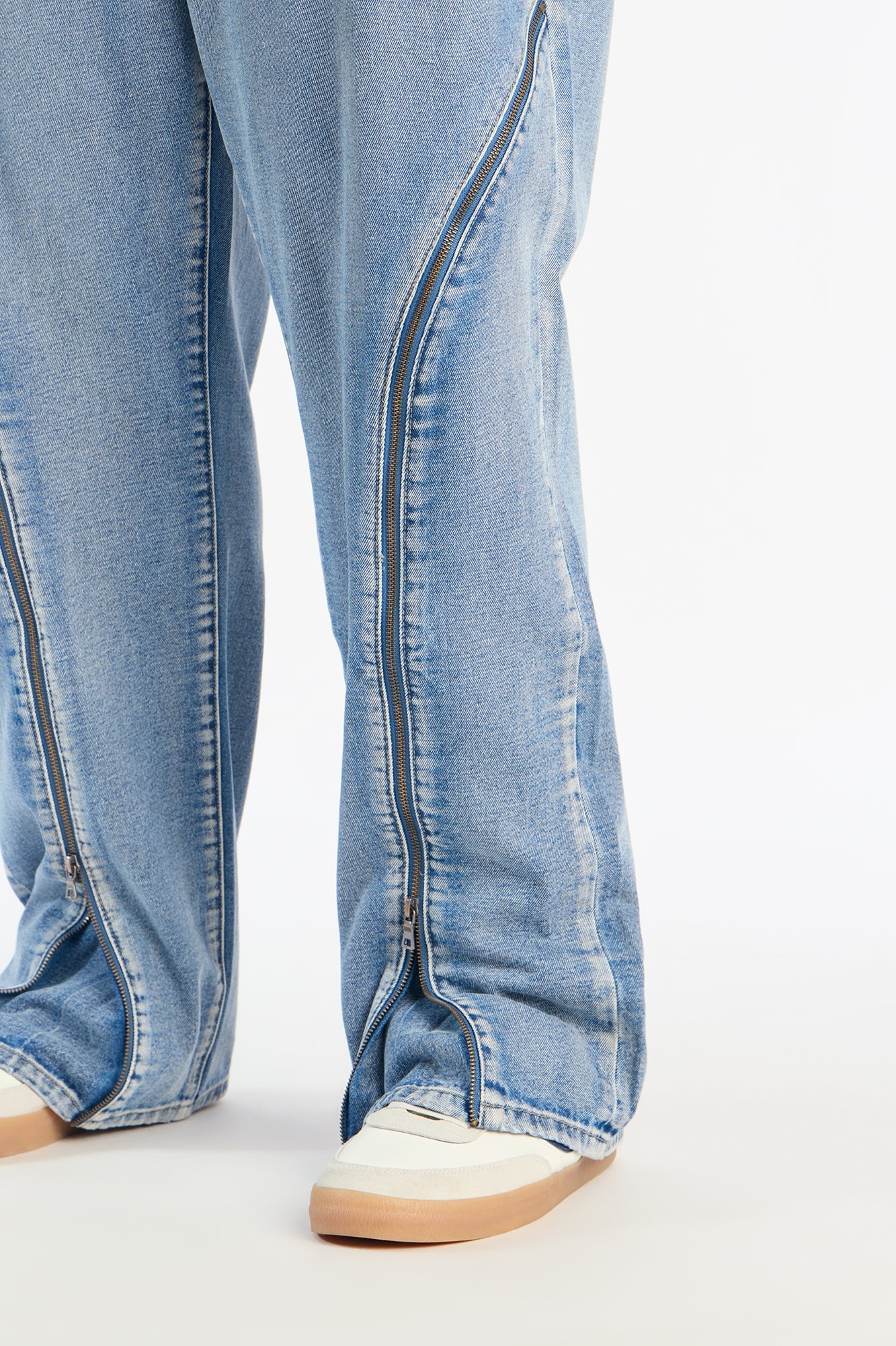 Straight Flare Zip Me Up Jean - Light Blue Wash