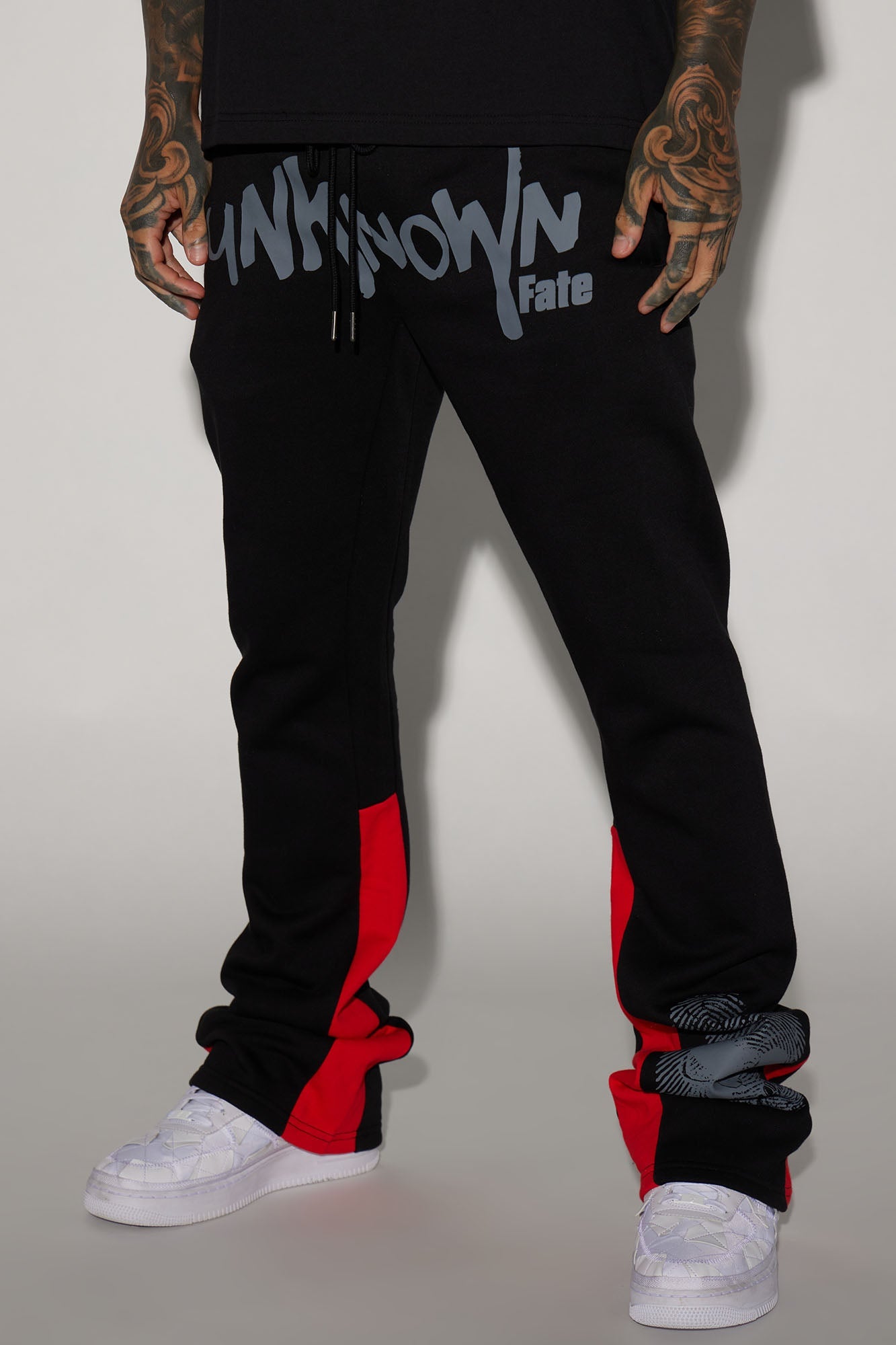 Unknown Fate Flared Sweatpants - Black