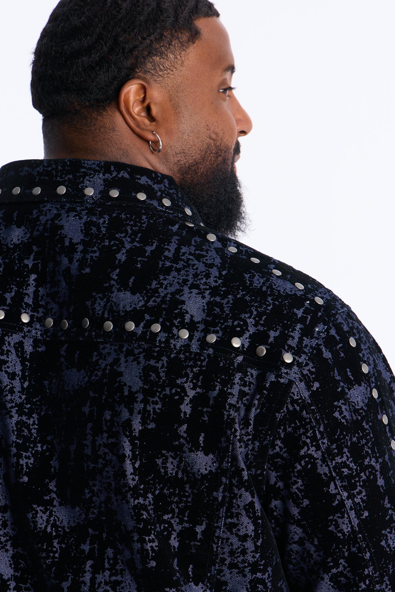 Social Stud Flocked Denim Trucker Jacket - Indigo