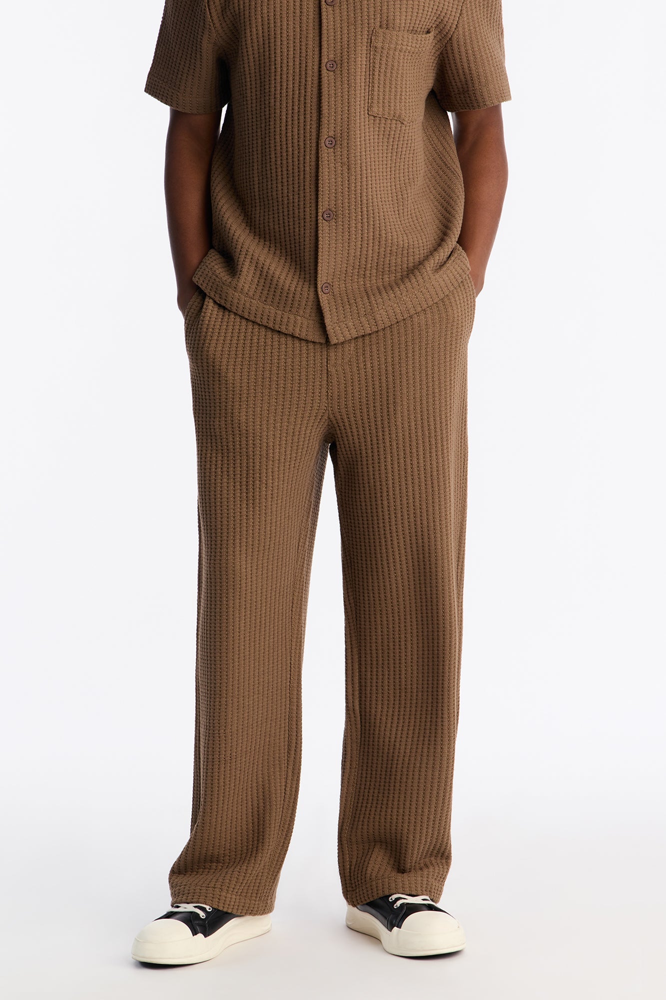 Baggy London Fog Textured Pant - Brown